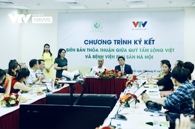 Quỹ Tấm lòng Việt và Bệnh viện Phụ sản Hà Nội ký kết dự án Vì một niềm tin về hạnh phúc - Ảnh 11.