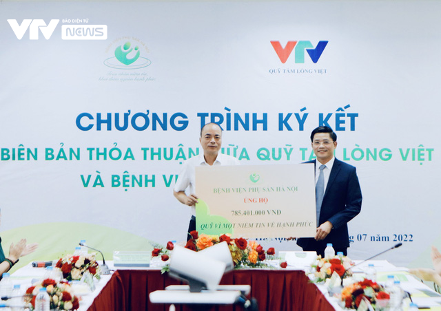 Quỹ Tấm lòng Việt và Bệnh viện Phụ sản Hà Nội ký kết dự án Vì một niềm tin về hạnh phúc - Ảnh 5.