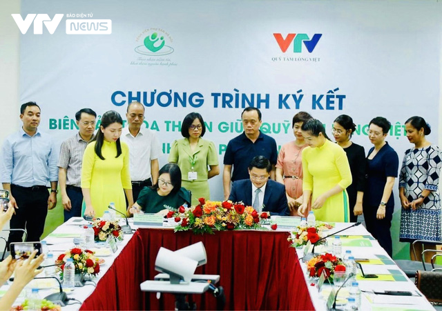 Quỹ Tấm lòng Việt và Bệnh viện Phụ sản Hà Nội ký kết dự án Vì một niềm tin về hạnh phúc - Ảnh 7.
