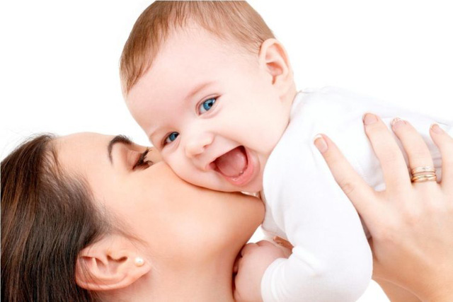 Chăm sóc sức khỏe, tăng cường đề kháng bà mẹ mang thai và cho con bú mùa dịch - Ảnh 3.