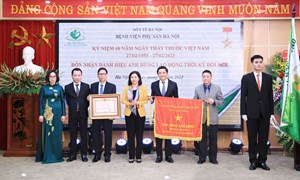 Bệnh viện Phụ Sản Hà Nội đón nhận danh hiệu Anh hùng Lao động thời kỳ đổi mới