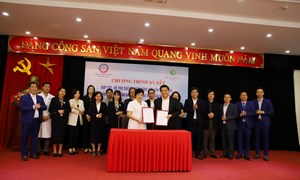Lễ ký kết hợp tác hỗ trợ y tế toàn diện về lĩnh vực sản phụ khoa giữa Bệnh viện Phụ Sản Hà Nội và Bệnh viện Sản Nhi Lào Cai