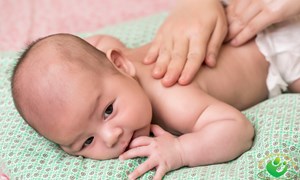 Massage mang lại lợi ích thần kỳ cho trẻ sơ sinh