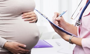 Bác sĩ BV Phụ sản: Cần chú ý điều gì trong mùa dịch để mẹ bầu và con an toàn, mạnh khỏe?