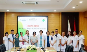 Chuyên gia Tổ chức Trao đổi nguồn lực quốc tế (REI) thăm và làm việc tại Bệnh viện Phụ Sản Hà Nội