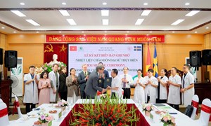 Nhiệt liệt chào đón Ngài đại sứ Thụy Điển đến thăm và chứng kiến Lễ ký kết Biên bản ghi nhớ với Viện Karolinska Thuỵ Điển
