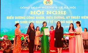 Công đoàn ngành Y tế Hà Nội đã tổ chức Hội nghị biểu dương công nhân, điều dưỡng, kỹ thuật viên giỏi ngành y tế thủ đô năm 2022