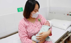 Trận chiến' 99 ngày giành lại sự sống cho bé sơ sinh 600g, nhỏ xíu bằng gang tay
