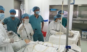 Tập huấn, đào tạo chuyển giao kỹ thuật mổ nội soi vô sinh tại Bệnh viện Sản Nhi Bắc Giang