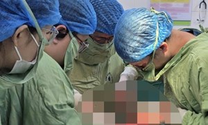 Vỡ tử cung vì tự phá thai 7 tháng bằng thuốc tại nhà