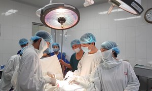 Phẫu thuật thành công bệnh nhân chửa ngoài tử cung hiếm gặp