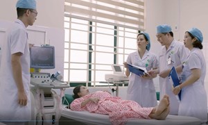 Bệnh viện công ‘ghi điểm’ nhờ đội ngũ bác sĩ cơ hữu