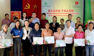 Bệnh viện Phụ Sản Hà Nội trao tặng 15 nhà Đại đoàn kết cho hộ nghèo tại Yên Bái
