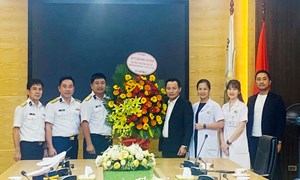 Đoàn công tác của Vùng 3 thăm, làm việc với Bệnh viện Phụ Sản Hà Nội