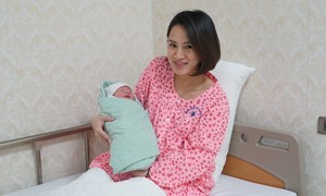 Mẹ Hà Nội 5 lần sinh con đều nhất định chọn Bệnh viện Phụ sản Hà Nội vì lý do này, nghe xong mẹ nào cũng gật gù tâm đắc