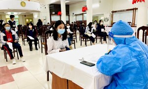 Bệnh viện Phụ sản Hà Nôi triển khai tiêm Vacxin COVID-19 cho trẻ từ 15 – 17 tuổi