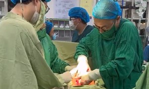 Chẩn đoán trước sinh chính xác - cơ hội sống cho thai nhi thoát vị rốn