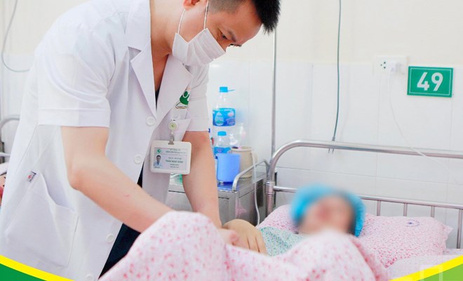 Cấp cứu thai phụ vỡ tử cung do phá thai 14 tuần tại phòng khám tư nhân