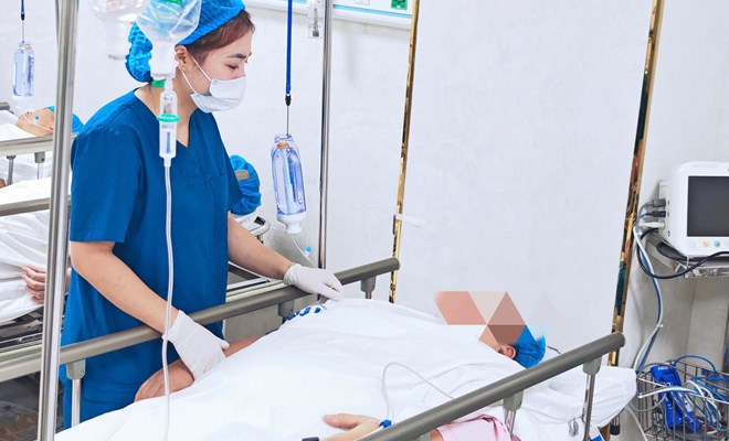 Ca mổ đẻ cho bệnh nhân tiền sản giật nặng 100kg