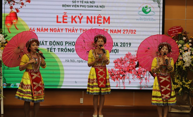 Mít tinh kỷ kiệm 64 năm ngày Thầy thuốc Việt Nam 