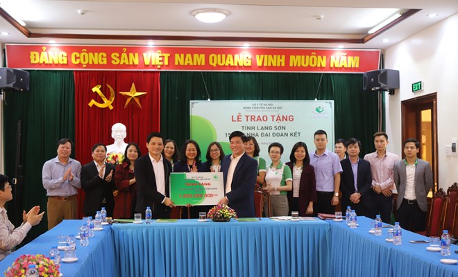 Bệnh viện Phụ Sản Hà Nội tài trợ tiền xây dựng 15 căn nhà tình nghĩa tỉnh Lạng Sơn