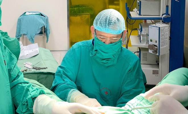 Phẫu thuật Crossen cho bệnh nhân sa sinh dục độ III