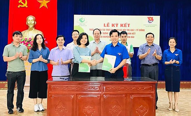 Huyện đoàn Yên Bình - Bệnh viện Phụ sản Hà Nội ký thoả thuận tài trợ an sinh xã hội