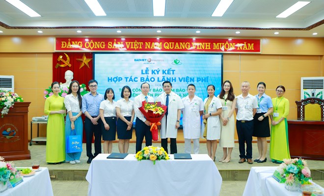 Hợp tác chiến lược với Tổng công ty Bảo hiểm Bảo Việt
