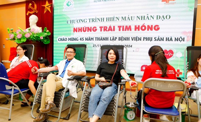 Những trái tim hồng lan toả nghĩa cử cao đẹp