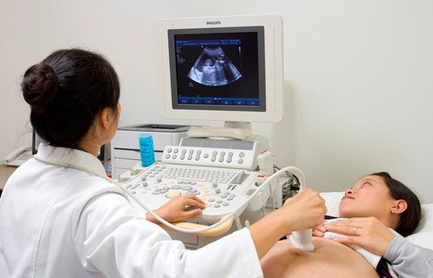 8 mốc khám thai quan trọng mẹ bầu cần nhớ để sinh con an toàn
