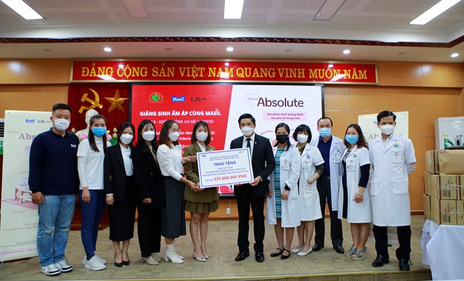 Bệnh viện Phụ Sản Hà Nội tiếp nhận quà hỗ trợ công tác chăm sóc bệnh nhân mắc covid -19 tại Cơ sở 2 -38 Cảm Hội