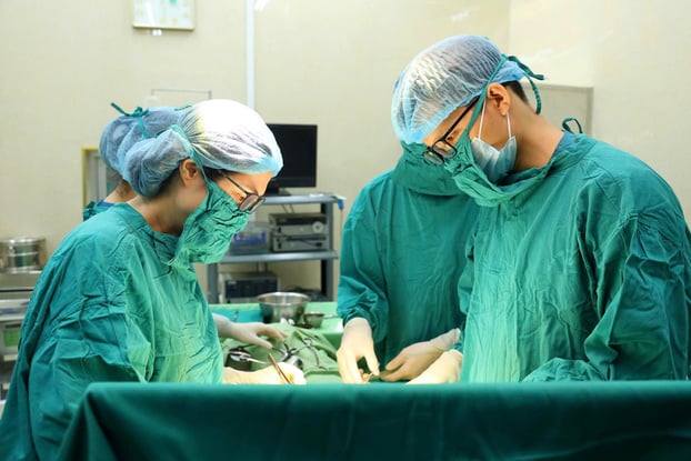 B&aacute;c sĩ sản H&agrave; Nội điều trị th&agrave;nh c&ocirc;ng ca bệnh hiếm thế giới mới ghi nhận khoảng 40 trường hợp.